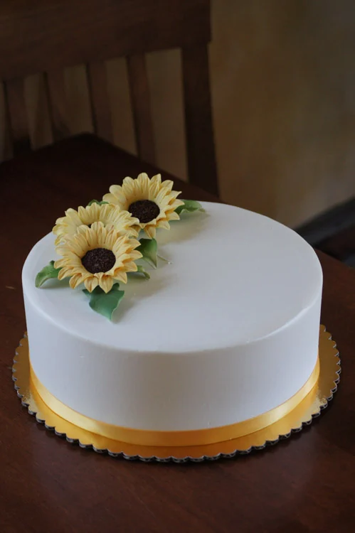 Custom Sunflower Cake From Karen's Bakery In Folsom, CA